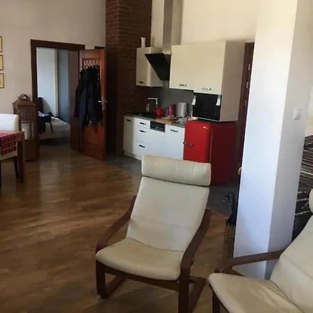 Kapitanska Apartamento *